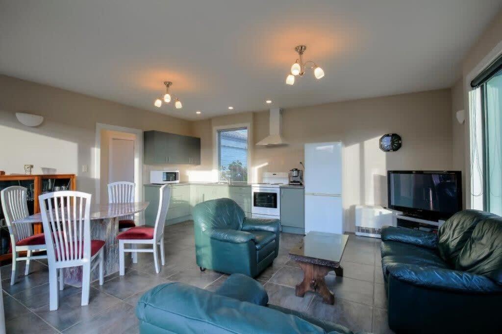 Cosy On Kingston Apartamento Albert Town Exterior foto